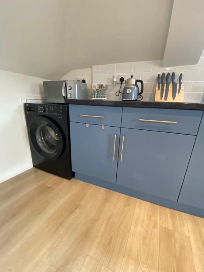Lovely Spacious Loft Close To Train Station Worthing Exterior foto