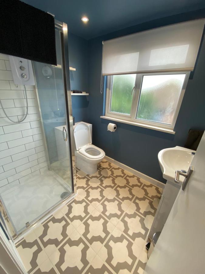 Lovely Spacious Loft Close To Train Station Worthing Exterior foto